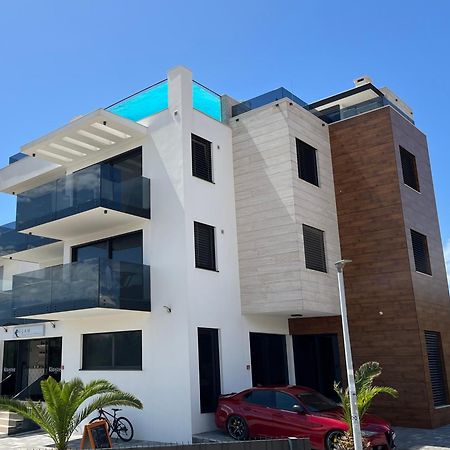 Grandpalazzo Apartments วีร์ ภายนอก รูปภาพ