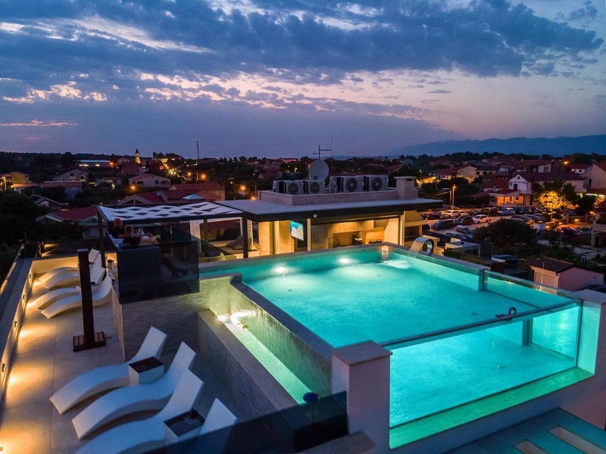 Grandpalazzo Apartments วีร์ ภายนอก รูปภาพ