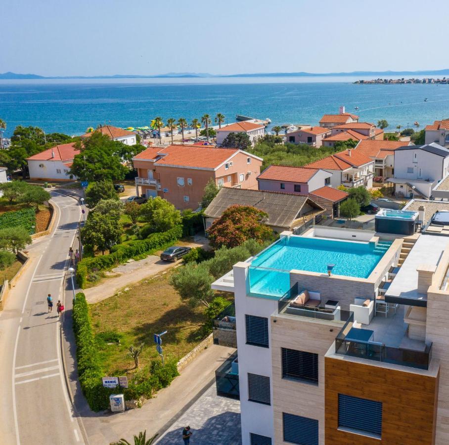 Grandpalazzo Apartments วีร์ ภายนอก รูปภาพ