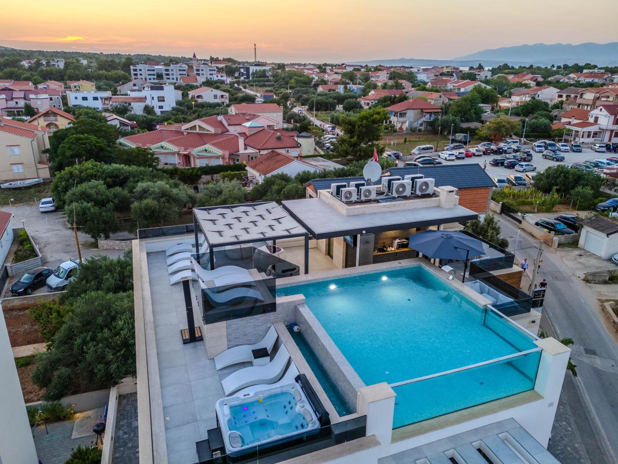 Grandpalazzo Apartments วีร์ ภายนอก รูปภาพ